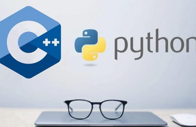 Python中如何进行向下取整操作？